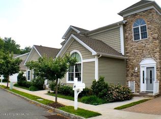 74 Chart Loop, Staten Island, NY 10309