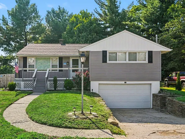 2975 Ridge Ave, Hebron, KY 41048
