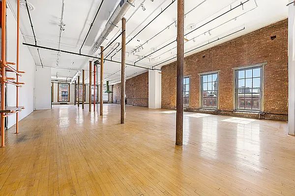 1st image of 138 Grand St Penthouse 6E