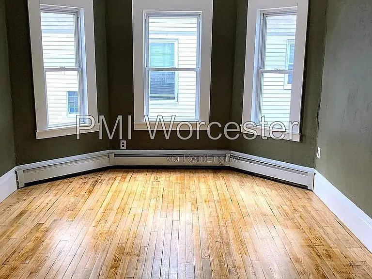 25 Almont Ave — Photo 13