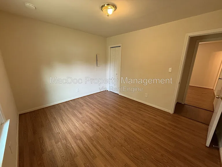 11001 Westminster Ct — Photo 18
