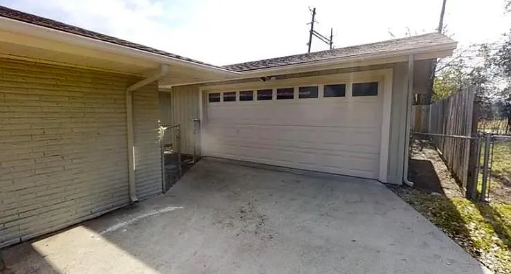 4 bed, 2149 sqft, $2,400 — Photo 3