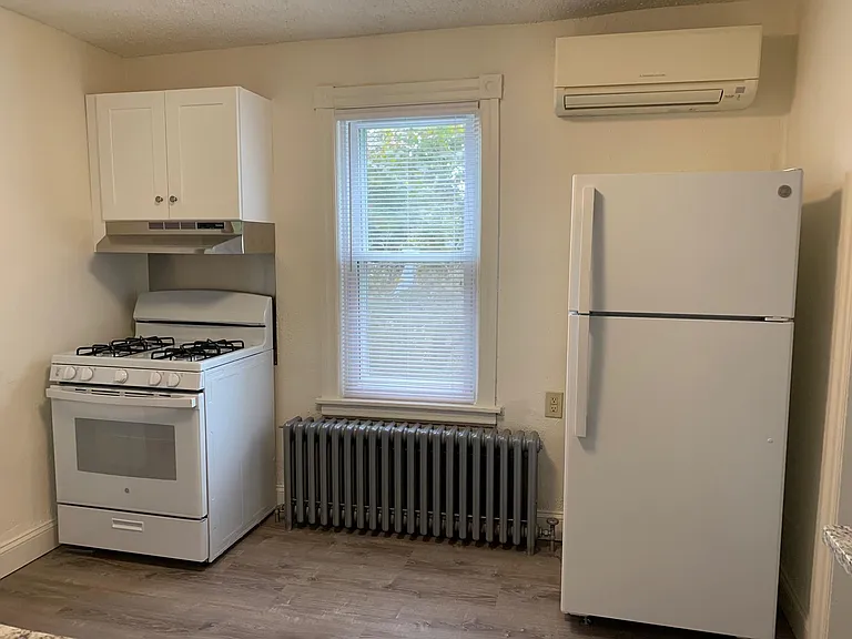 339 Wanamaker Ave #2 — Photo 8