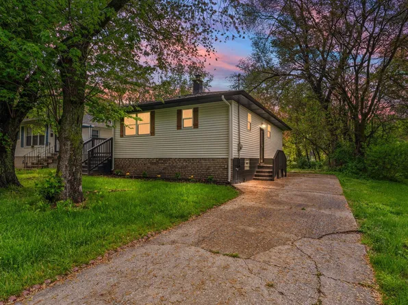 2449 W Taft St, Gary, IN 46404