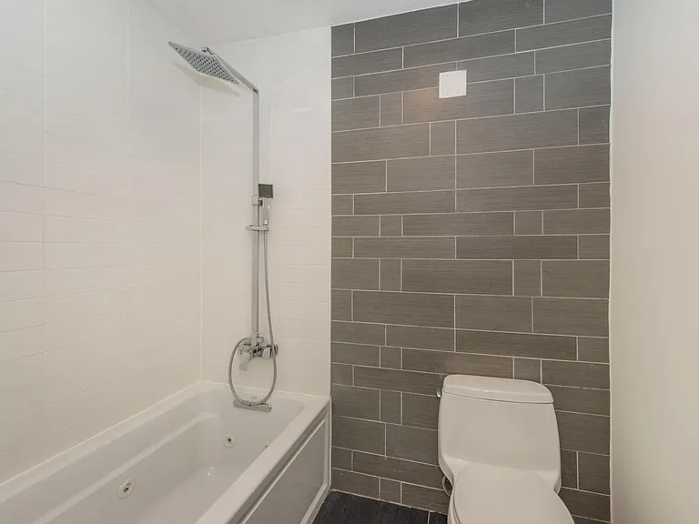 Aura 240 — Photo 29