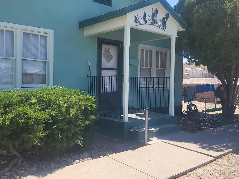 714 Austin Ave — Photo 1
