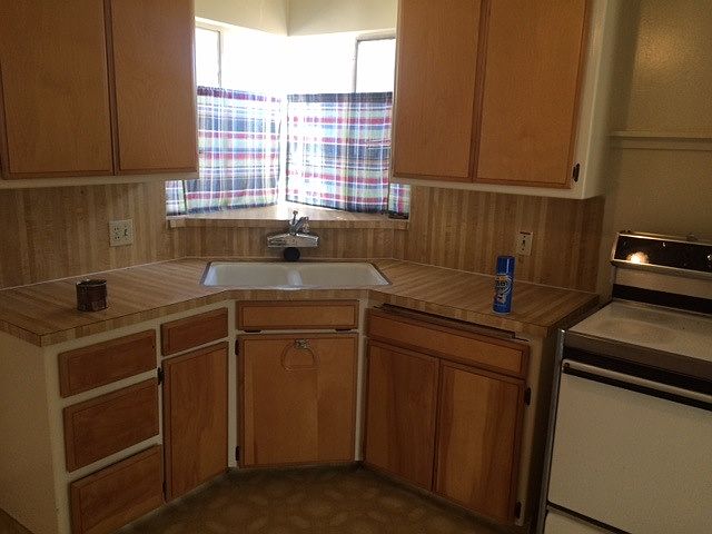 1st image of 1811 Russell Pl