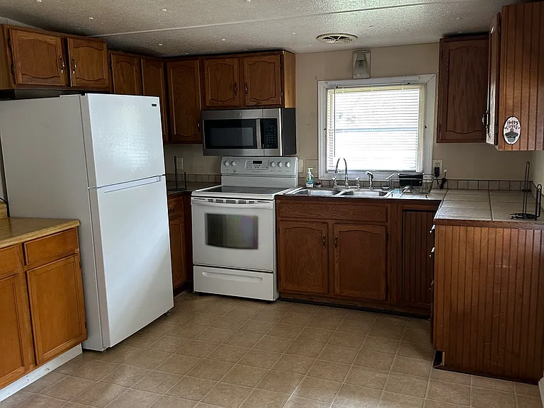 434 Tollett St #122 — Photo 9