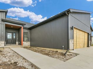 2814 Clarion Rd, Urbana, IL 61802