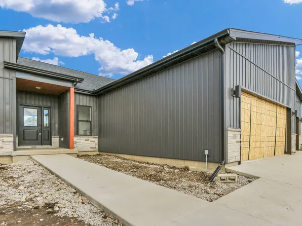 2814 Clarion Rd, Urbana, IL 61802