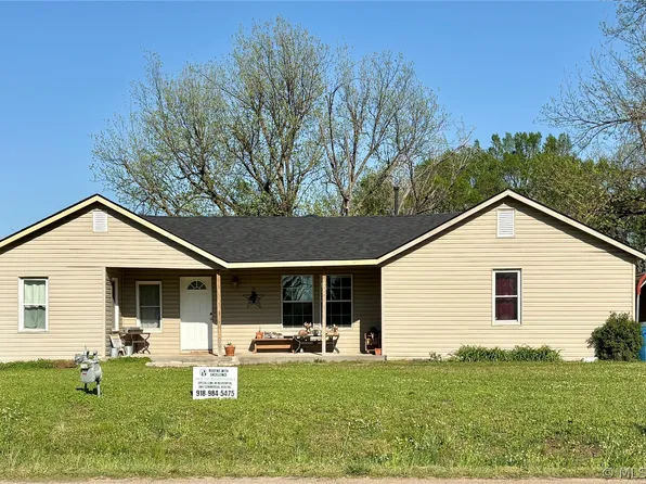 1038 S Little Ave, Cushing, OK 74023