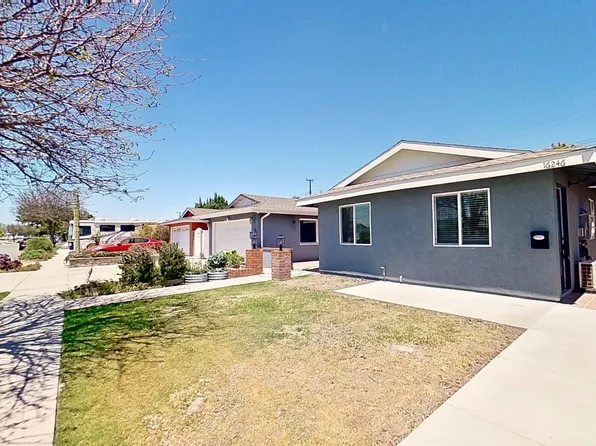 16246 Eagle Ln, Huntington Beach, CA 92649