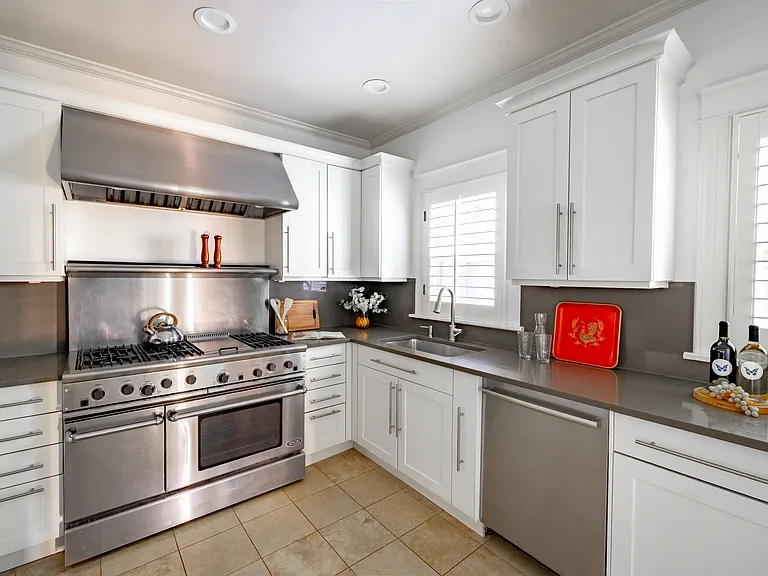 636 N Williams St — Photo 8
