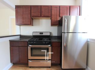 1446 W Byron St, Chicago, IL 60613