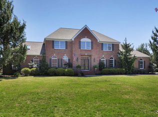 3 Monterey Ct, Holmdel, NJ 07733