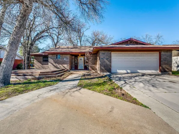 1160 N Lillian St, Stephenville, TX 76401