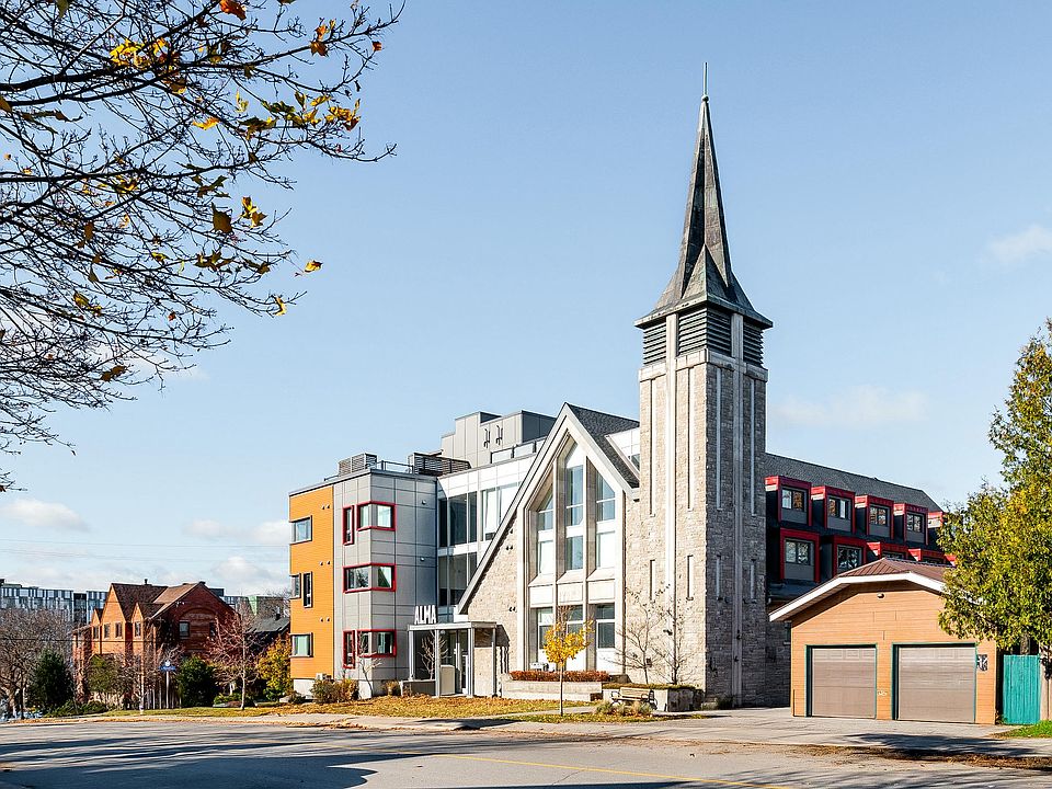 Building Photo