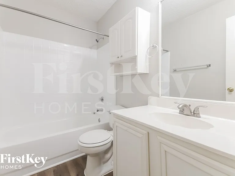 701 Long Hill Ct — Photo 16