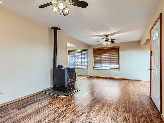 4th image of 30940 NW Claxtar St