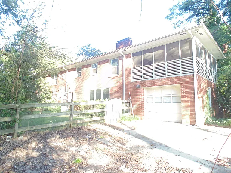 161 Shasta Ln — Photo 4