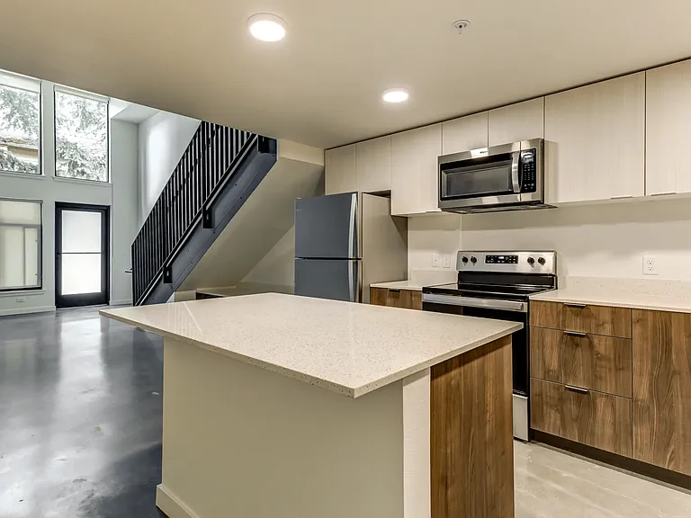 Ori Stone Way Apartments — Photo 24