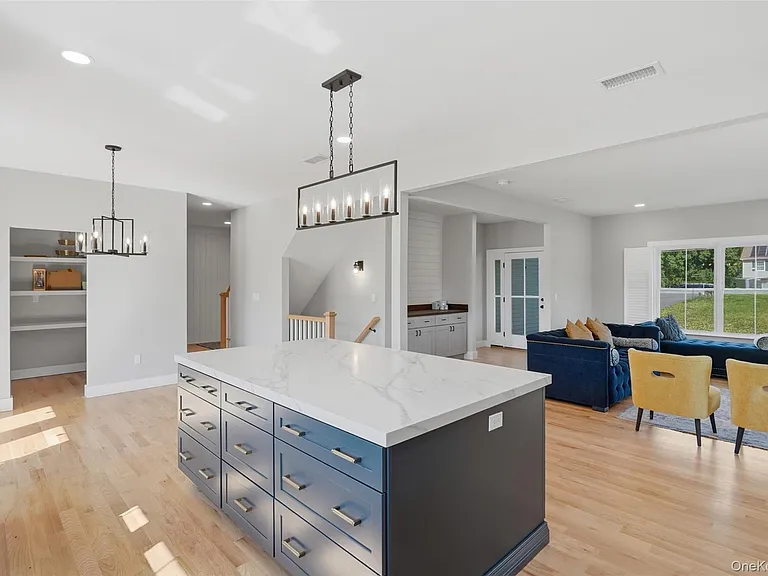 112 Pine Grove Rd — Photo 8
