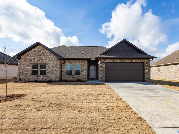 328 Krimson Cir, Albertville, AL 35951