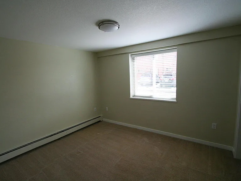 172 S Clarkson St #107 — Photo 8
