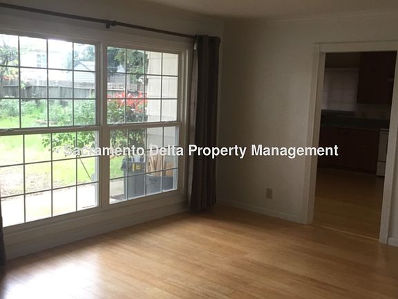 3rd image of 7502 Sunset Ave