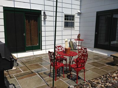 Back yard flagstone patio