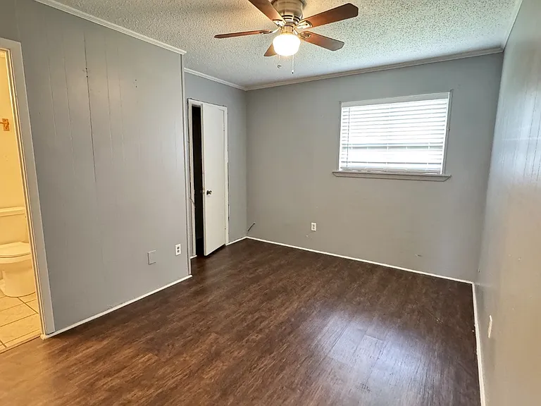 209 Hodge St #102 — Photo 9