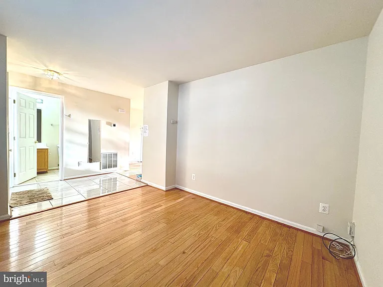 22006 Stone Pier Ln — Photo 5