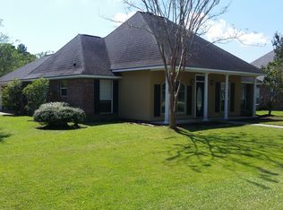 1490 Ironwood Dr, Denham Springs, LA 70726