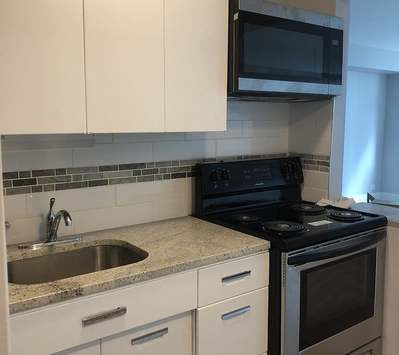 2nd image of 3600 N Lake Shore Dr APT 1303