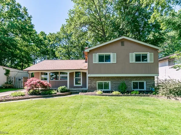 38206 Parkway Blvd, Willoughby, OH 44094
