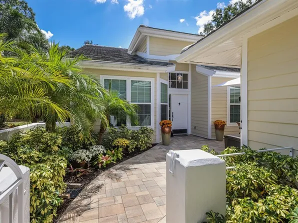 7745 Whitebridge Gln, University Park, FL 34201
