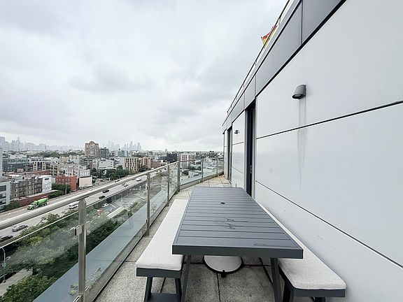 2nd image of 491 Keap St APT 12E