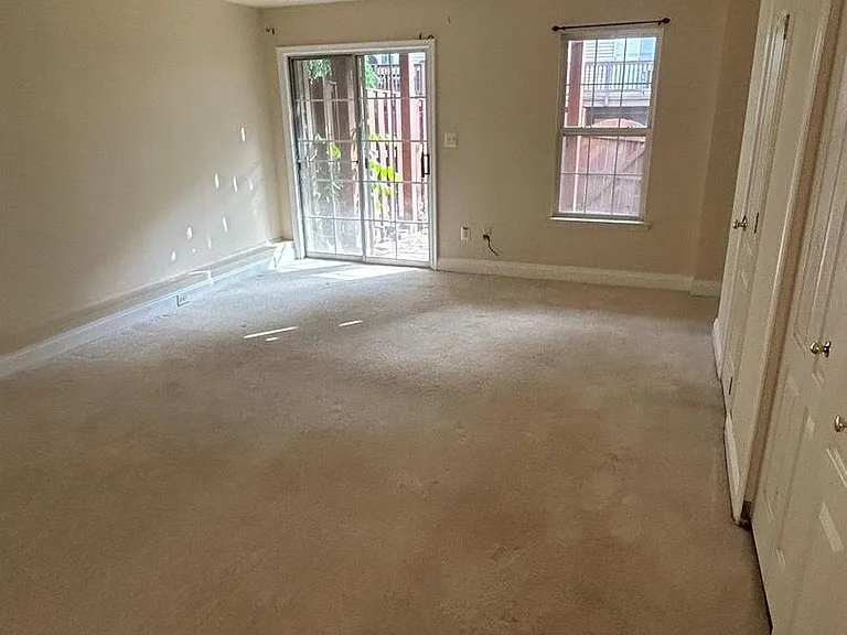 2158 Capstone Cir — Photo 5