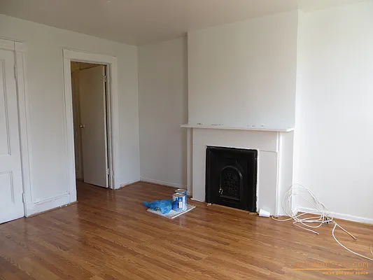 Rented by aptsandlofts.com | media 15