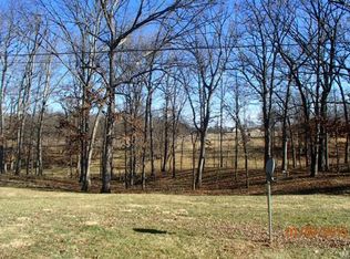 957 Mueller Rd, O'Fallon, MO 63366