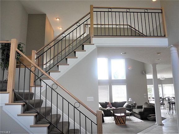 3rd image of 35438 Nightshade Ln
