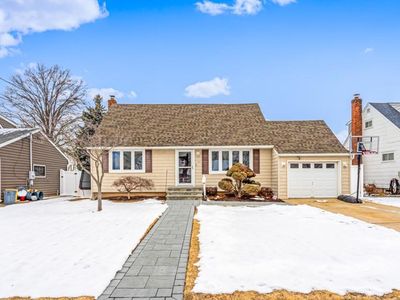 129 Lockwood Avenue, Farmingdale, NY, 11735