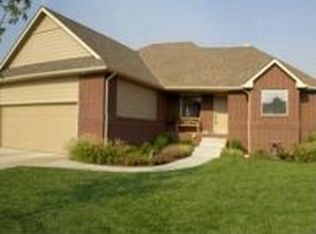 10208 W Westlakes Ct, Wichita, KS 67205