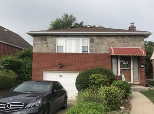 90 Wellington Rd, Elmont, NY 11003