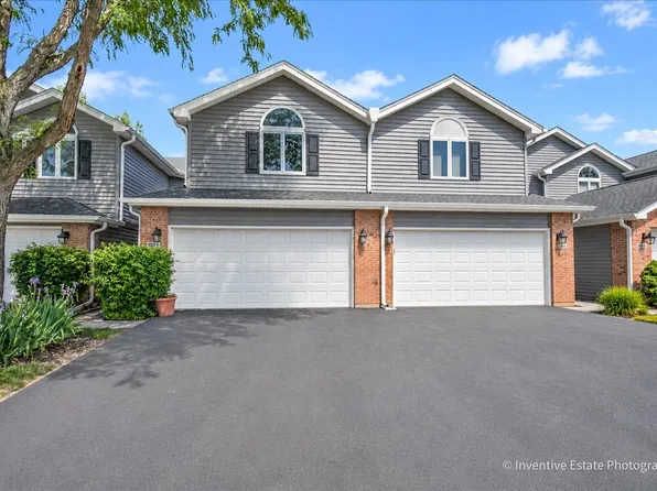 8304 Highpoint Cir Unit B, Darien, IL 60561