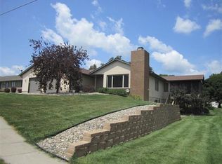 808 Grainland Rd, Wayne, NE 68787