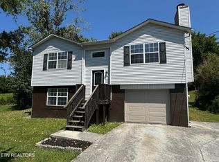 7306 Oak Chase Rd, Knoxville, TN 37918