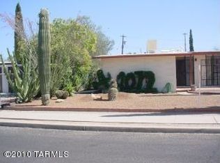 4072 E Sylvane Dr, Tucson, AZ 85711