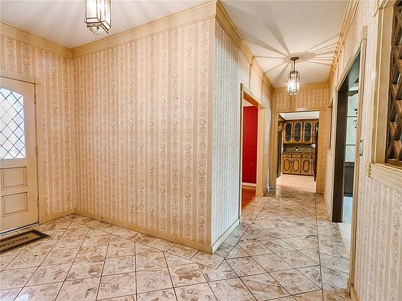 2nd image of 4413 Saint George Dr