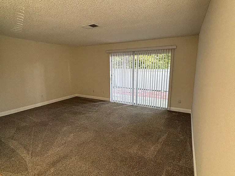 4231 Vista Del Rio Way #4 — Photo 6